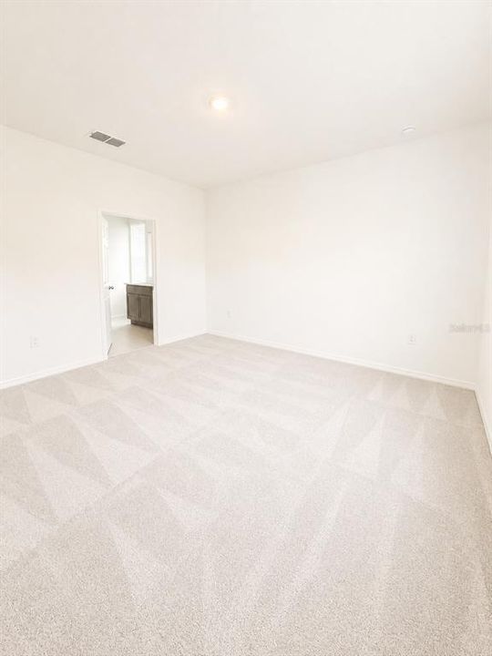 For Rent: $2,200 (4 beds, 2 baths, 1900 Square Feet)