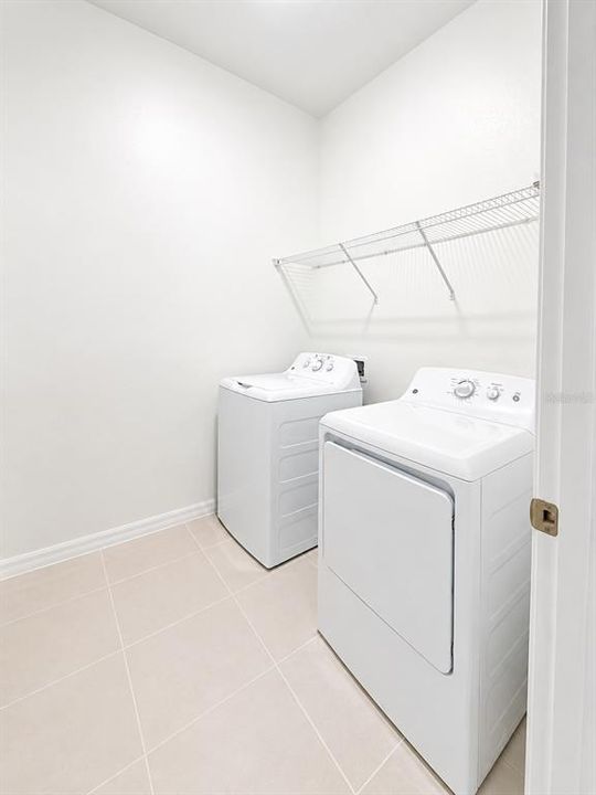 For Rent: $2,200 (4 beds, 2 baths, 1900 Square Feet)