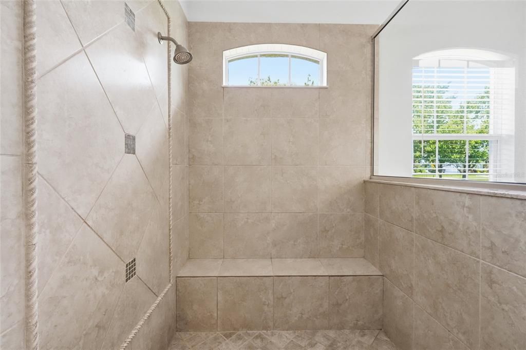 В аренду: $4,500 (4 спален, 3 ванн, 2672 Квадратных фут)