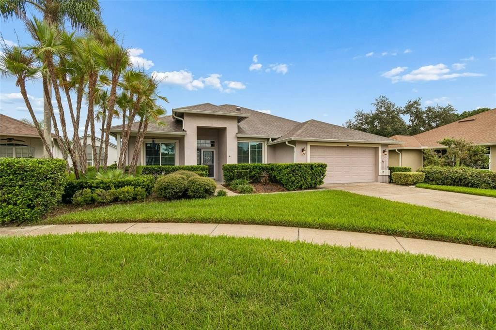 For Sale: $499,999 (4 beds, 2 baths, 1936 Square Feet)
