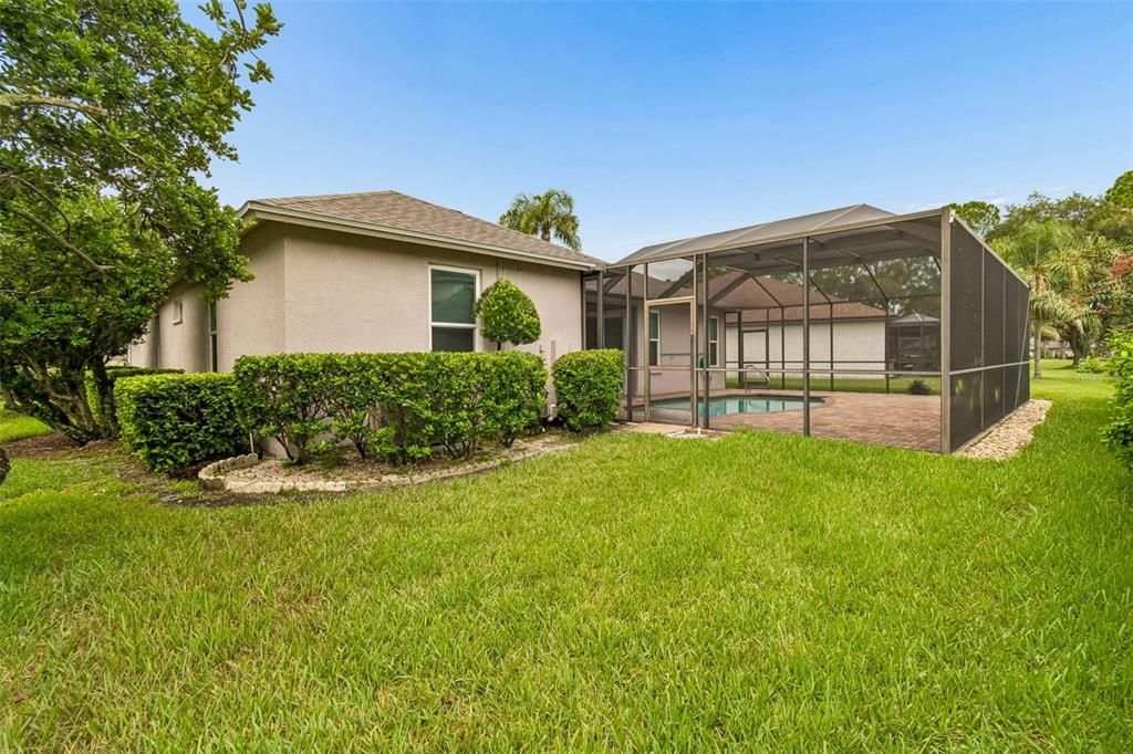 For Sale: $499,999 (4 beds, 2 baths, 1936 Square Feet)