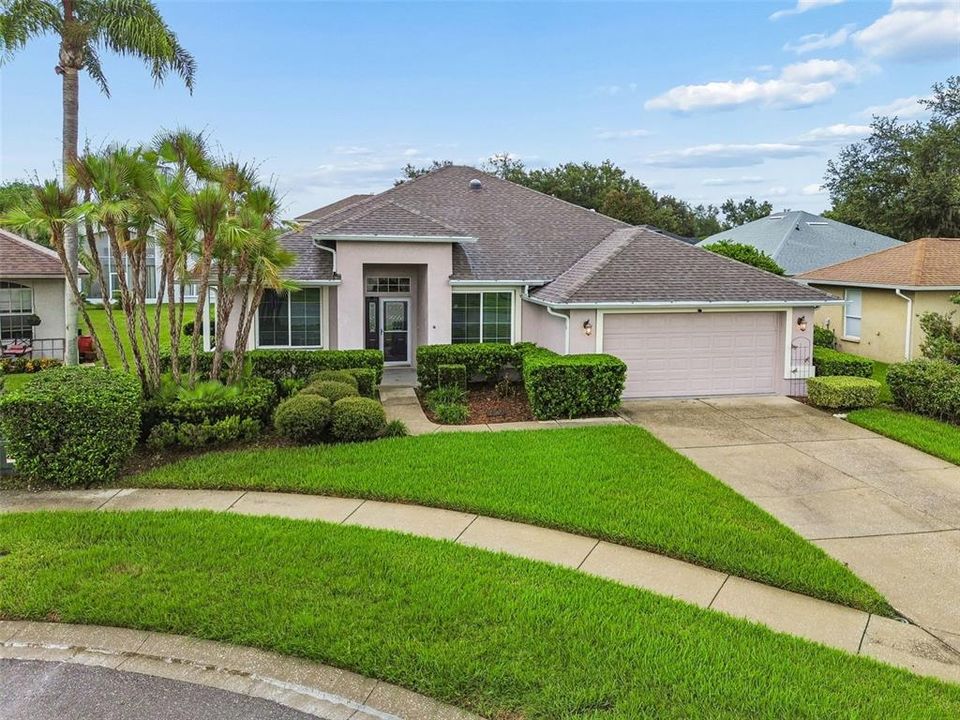 For Sale: $499,999 (4 beds, 2 baths, 1936 Square Feet)