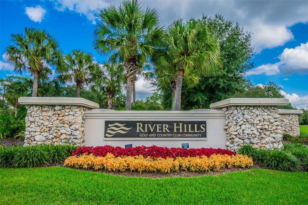 For Sale: $499,999 (4 beds, 2 baths, 1936 Square Feet)
