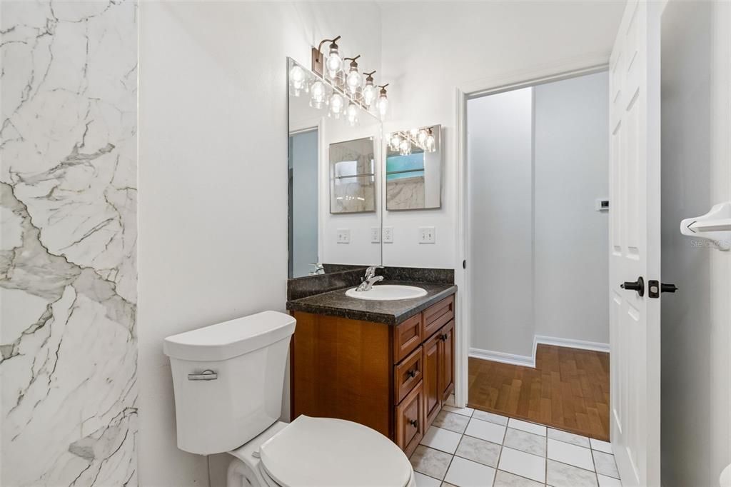 For Sale: $499,999 (4 beds, 2 baths, 1936 Square Feet)