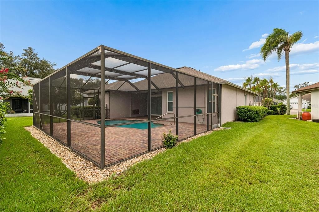 For Sale: $499,999 (4 beds, 2 baths, 1936 Square Feet)