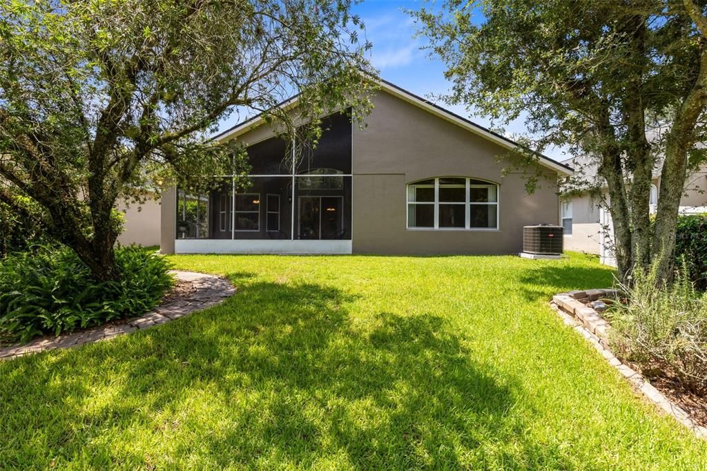 Active With Contract: $434,500 (3 beds, 2 baths, 1686 Square Feet)