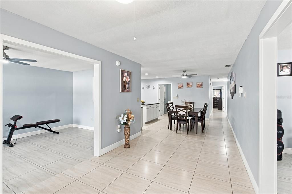 En Venta: $499,000 (3 camas, 2 baños, 1844 Pies cuadrados)