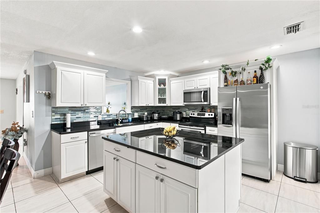 En Venta: $499,000 (3 camas, 2 baños, 1844 Pies cuadrados)