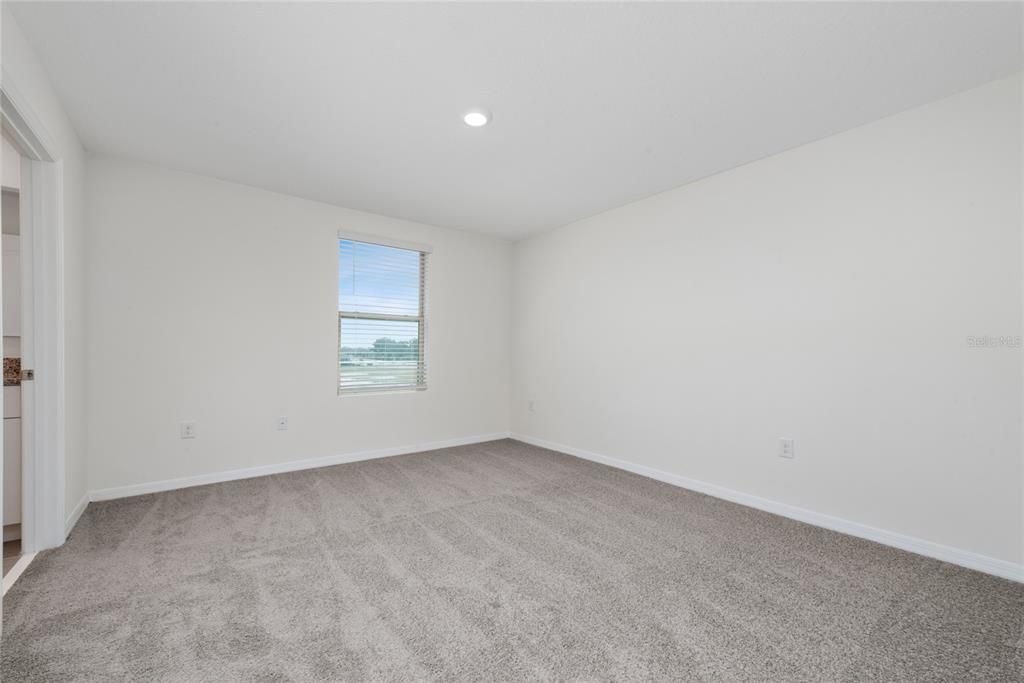 В аренду: $2,250 (3 спален, 2 ванн, 1560 Квадратных фут)