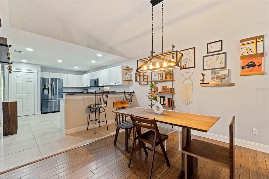 En Venta: $750,000 (4 camas, 3 baños, 1680 Pies cuadrados)