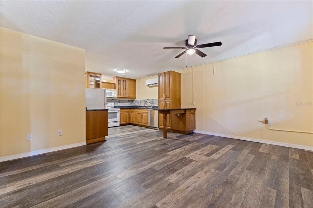 En Venta: $750,000 (4 camas, 3 baños, 1680 Pies cuadrados)