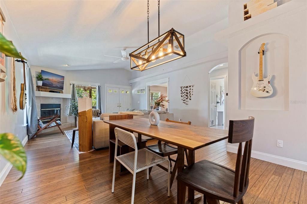 En Venta: $750,000 (4 camas, 3 baños, 1680 Pies cuadrados)