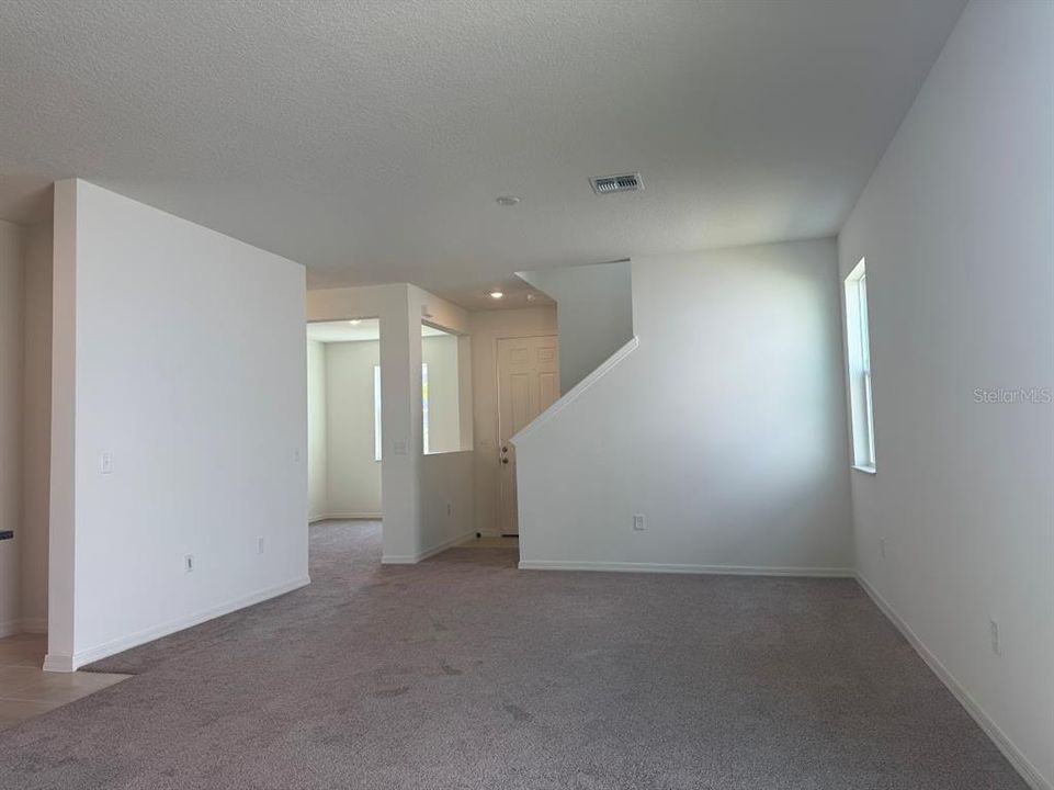 В аренду: $2,550 (3 спален, 2 ванн, 2039 Квадратных фут)