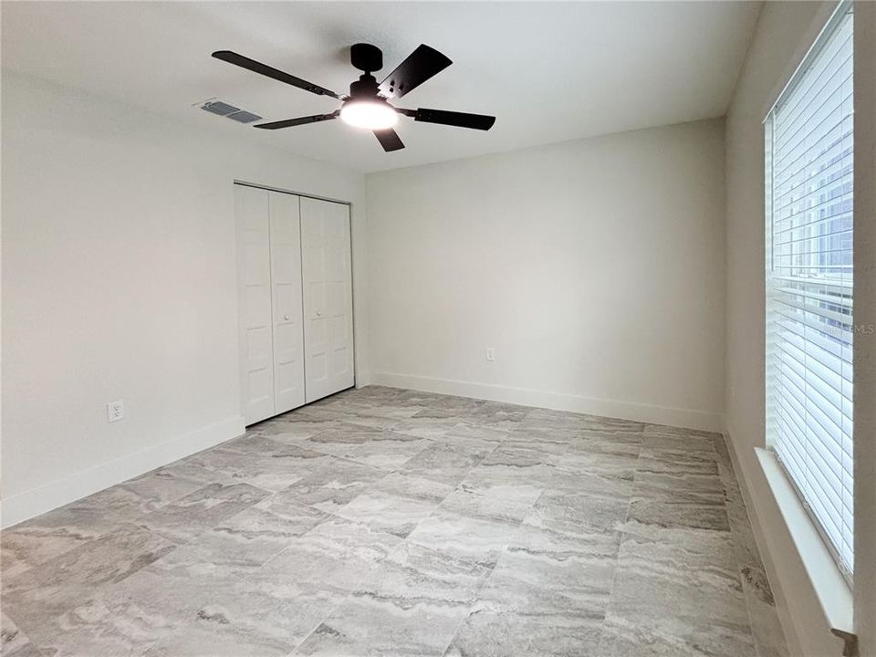 En Venta: $299,900 (3 camas, 2 baños, 1430 Pies cuadrados)