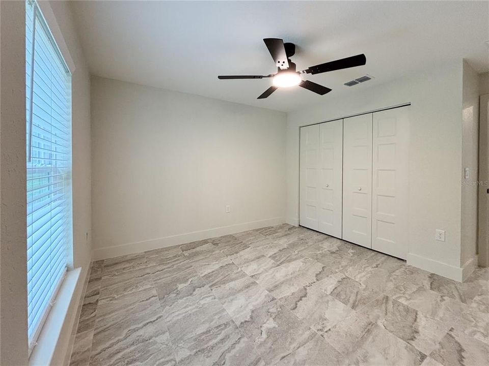 En Venta: $299,900 (3 camas, 2 baños, 1430 Pies cuadrados)