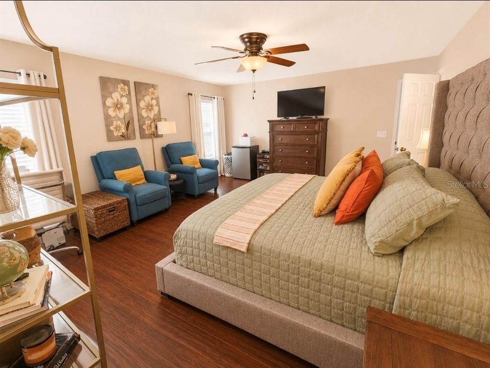 En Venta: $399,000 (3 camas, 2 baños, 1810 Pies cuadrados)