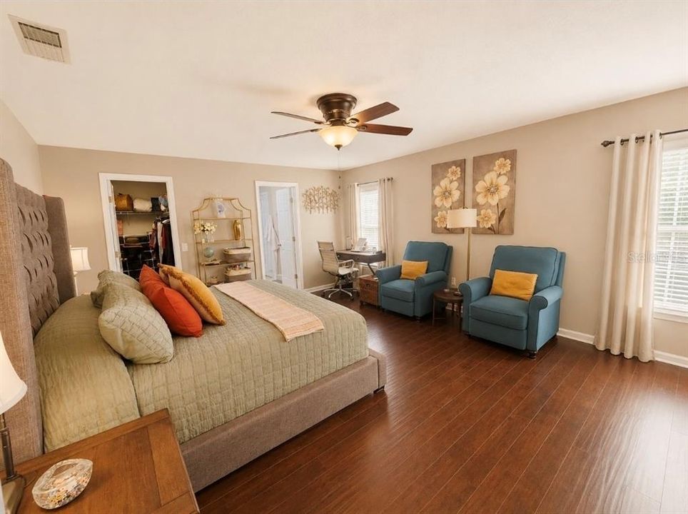 En Venta: $399,000 (3 camas, 2 baños, 1810 Pies cuadrados)
