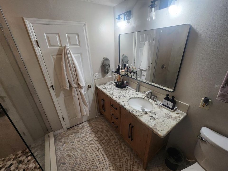 En Venta: $399,000 (3 camas, 2 baños, 1810 Pies cuadrados)