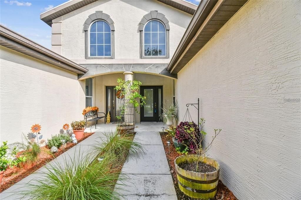 For Rent: $2,100 (2 beds, 2 baths, 1246 Square Feet)