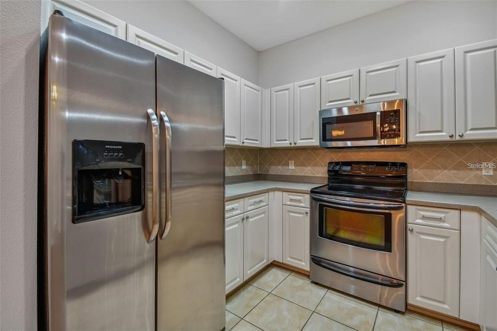 For Rent: $2,100 (2 beds, 2 baths, 1246 Square Feet)