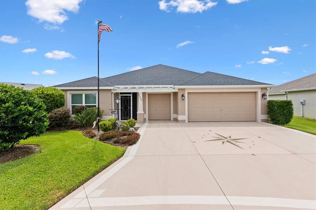 For Sale: $550,000 (3 beds, 3 baths, 1860 Square Feet)