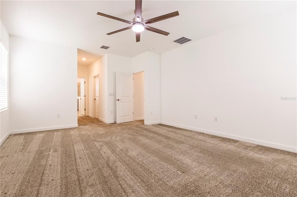 En Renta: $3,295 (5 camas, 3 baños, 3296 Pies cuadrados)