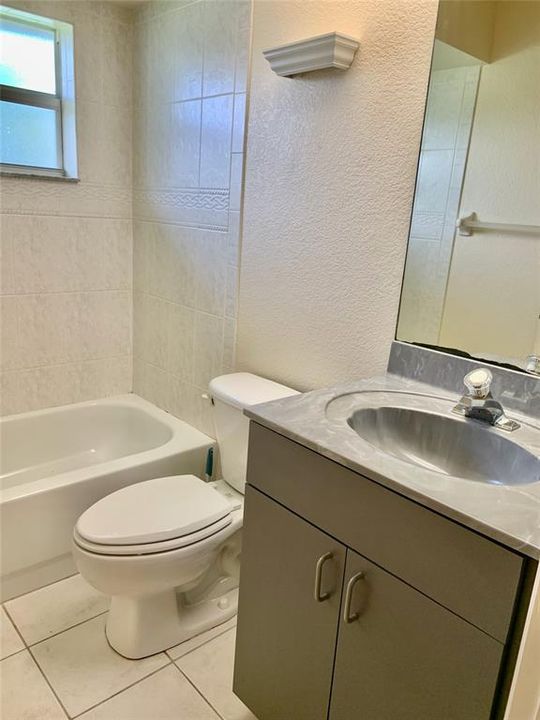 В аренду: $1,800 (3 спален, 2 ванн, 1405 Квадратных фут)
