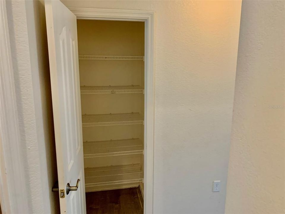 В аренду: $1,800 (3 спален, 2 ванн, 1405 Квадратных фут)