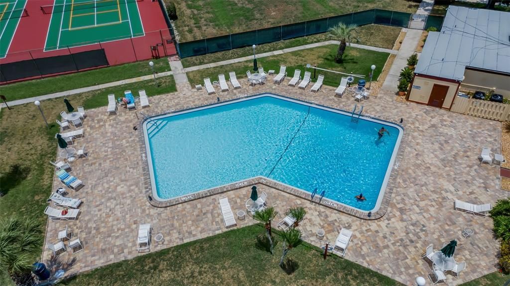 На продажу: $269,000 (2 спален, 2 ванн, 1442 Квадратных фут)