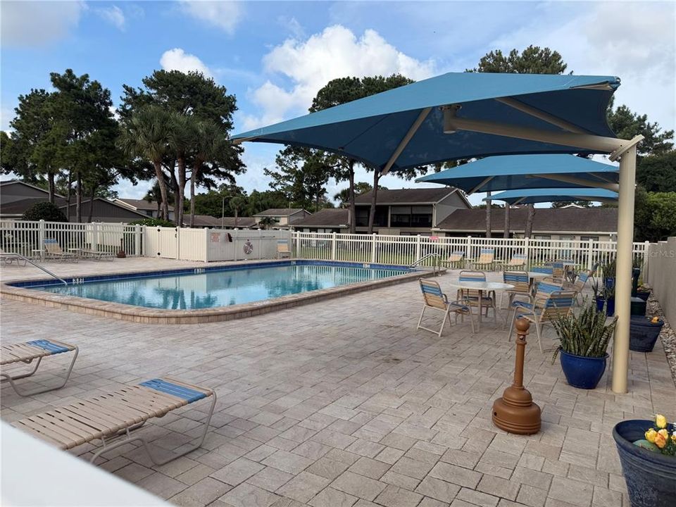 For Sale: $230,000 (2 beds, 2 baths, 930 Square Feet)