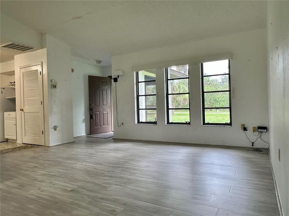 En Venta: $297,018 (2 camas, 2 baños, 1290 Pies cuadrados)