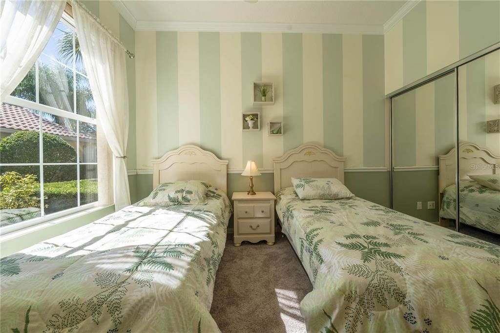 На продажу: $665,000 (3 спален, 2 ванн, 2005 Квадратных фут)