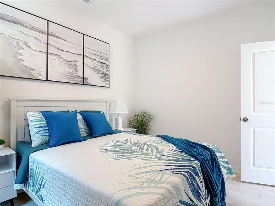 For Sale: $615,000 (5 beds, 4 baths, 3689 Square Feet)