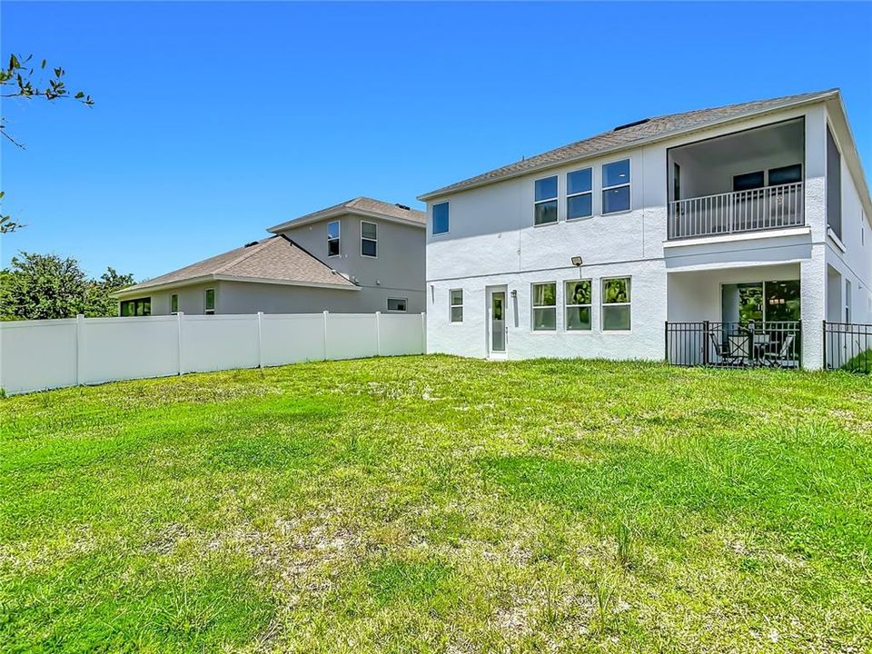 For Sale: $615,000 (5 beds, 4 baths, 3689 Square Feet)