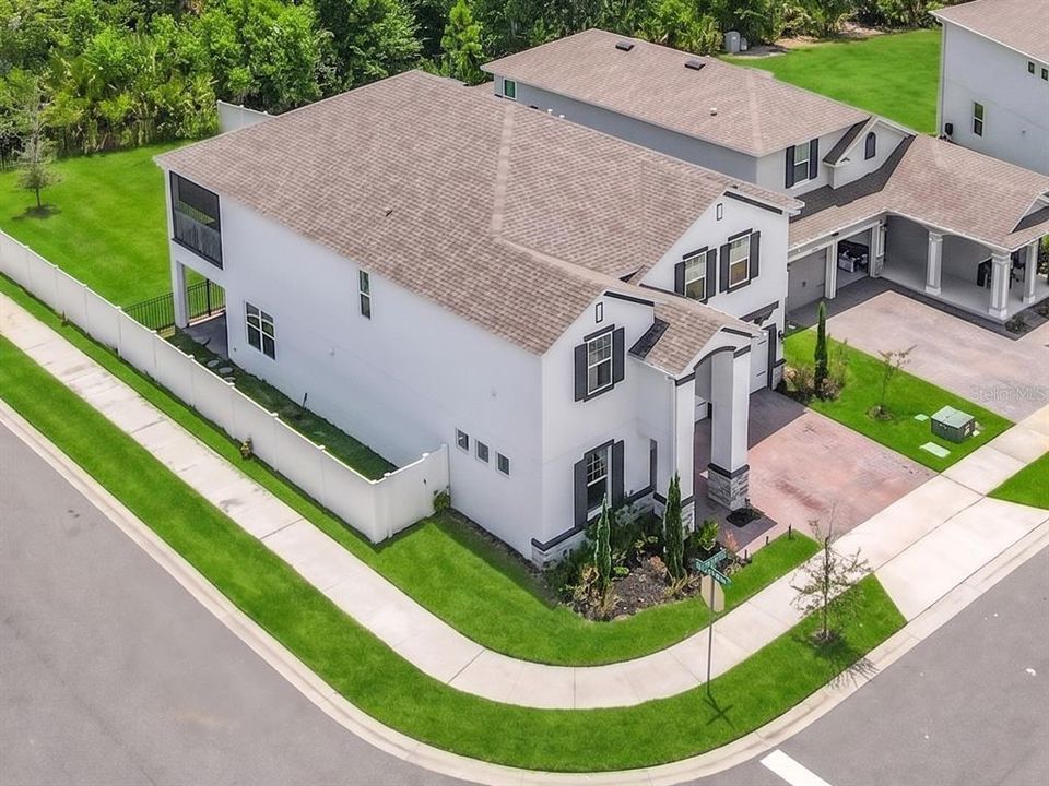 For Sale: $615,000 (5 beds, 4 baths, 3689 Square Feet)