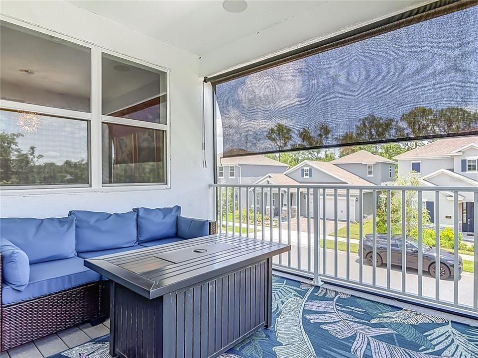 For Sale: $615,000 (5 beds, 4 baths, 3689 Square Feet)
