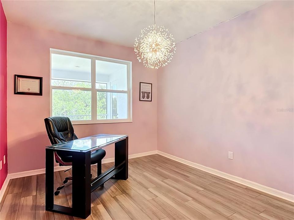 For Sale: $615,000 (5 beds, 4 baths, 3689 Square Feet)
