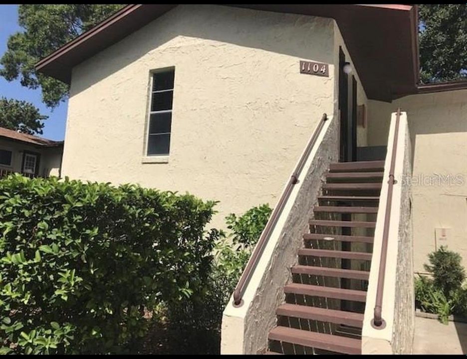 For Rent: $1,465 (2 beds, 1 baths, 704 Square Feet)