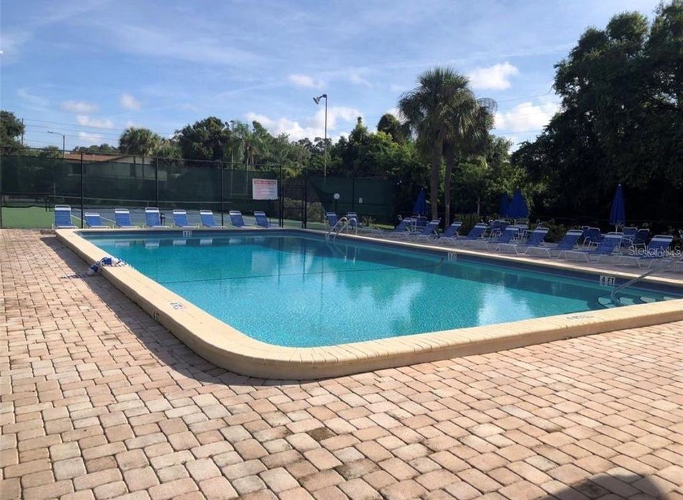 For Rent: $1,465 (2 beds, 1 baths, 704 Square Feet)