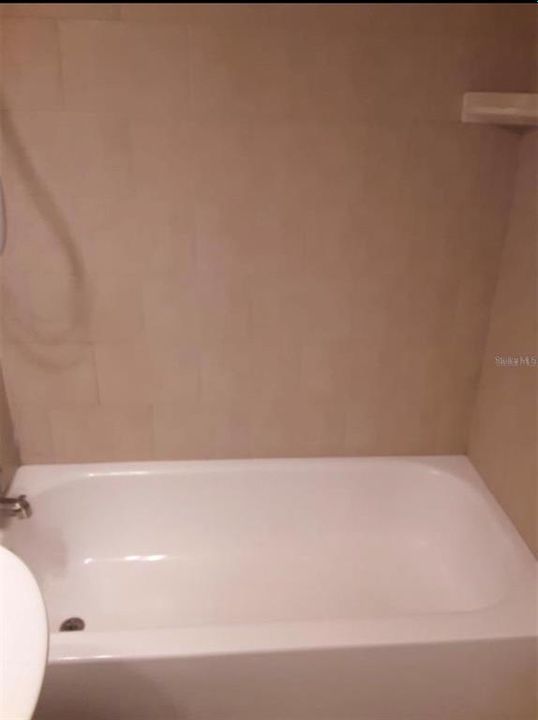 For Rent: $1,465 (2 beds, 1 baths, 704 Square Feet)
