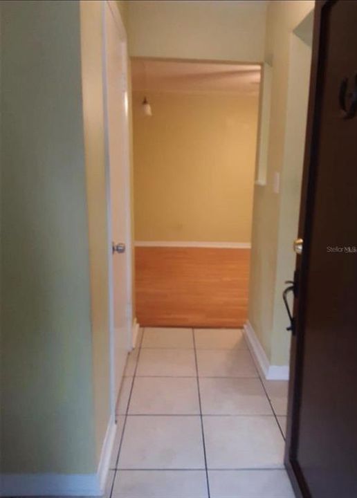 For Rent: $1,465 (2 beds, 1 baths, 704 Square Feet)