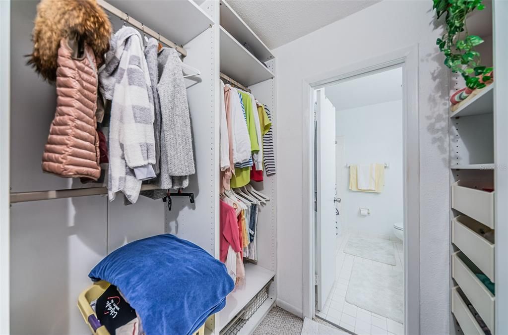 В аренду: $2,000 (2 спален, 2 ванн, 1045 Квадратных фут)