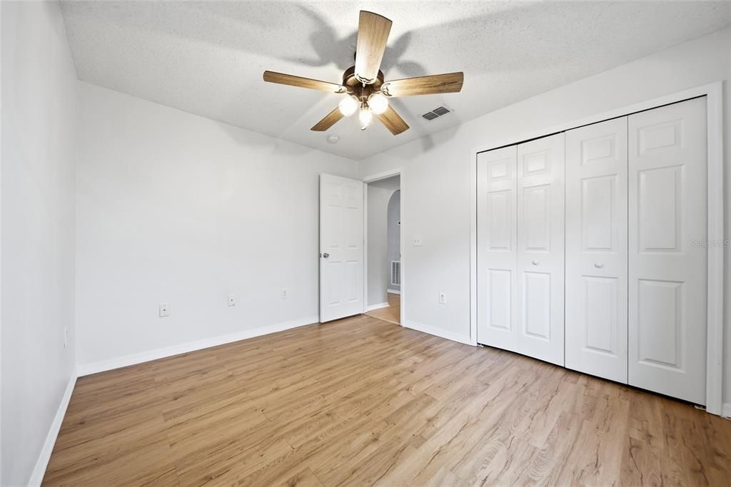 В аренду: $2,450 (3 спален, 2 ванн, 1292 Квадратных фут)