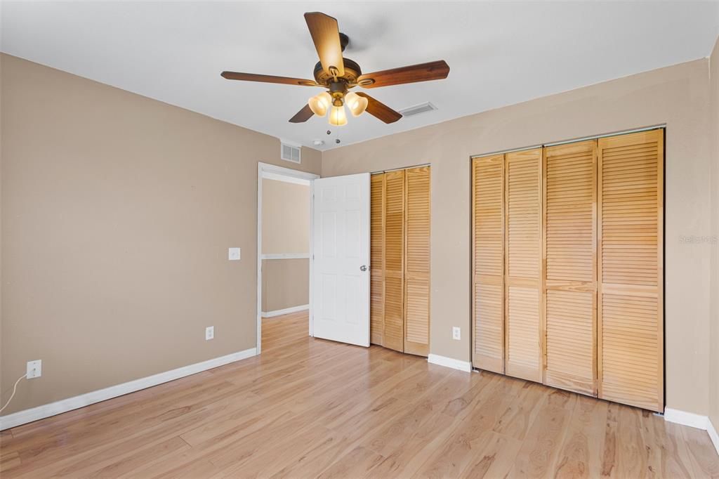 En Venta: $579,000 (4 camas, 2 baños, 2749 Pies cuadrados)