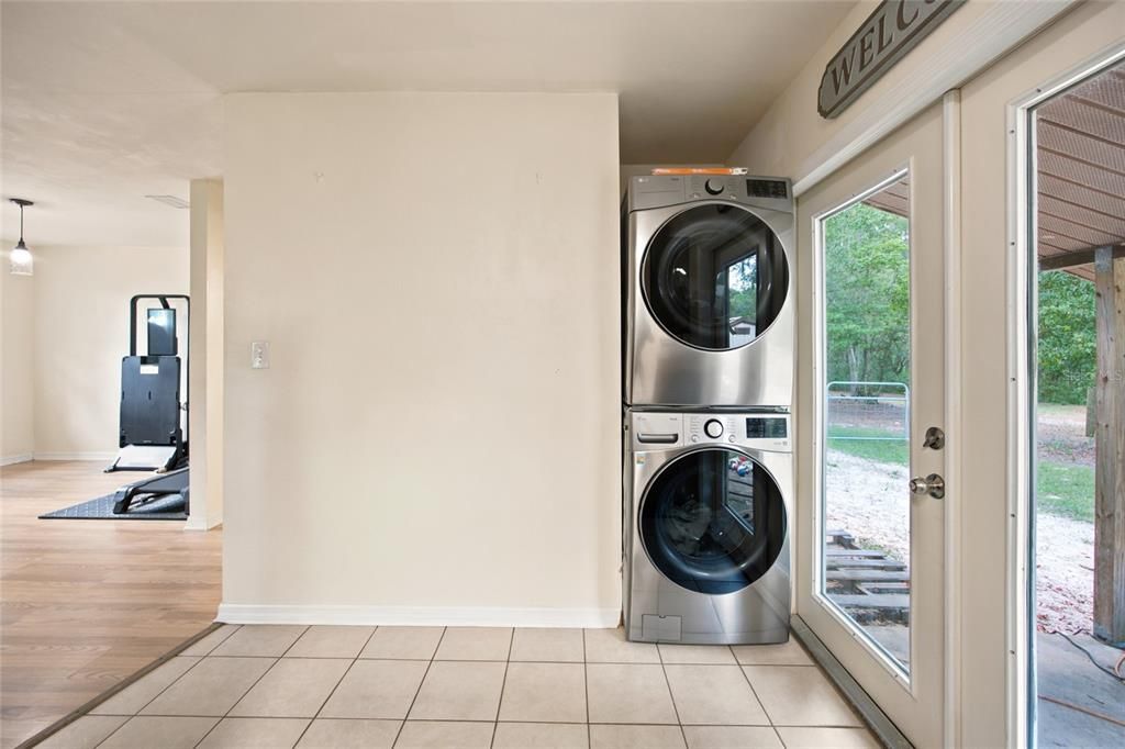 En Venta: $249,999 (2 camas, 1 baños, 1008 Pies cuadrados)