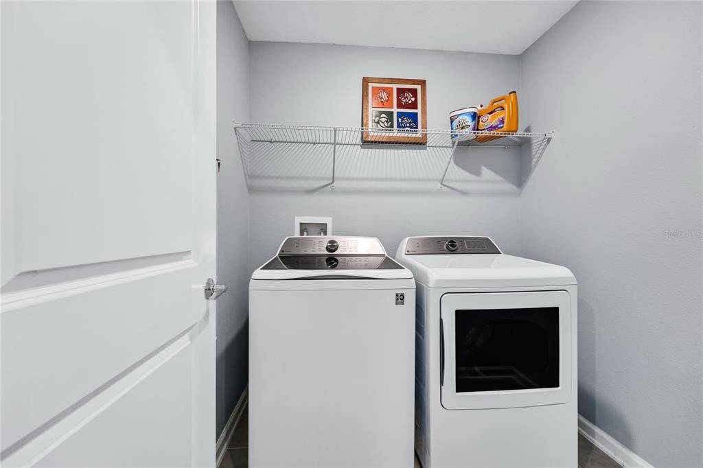 En Venta: $385,000 (4 camas, 2 baños, 1871 Pies cuadrados)