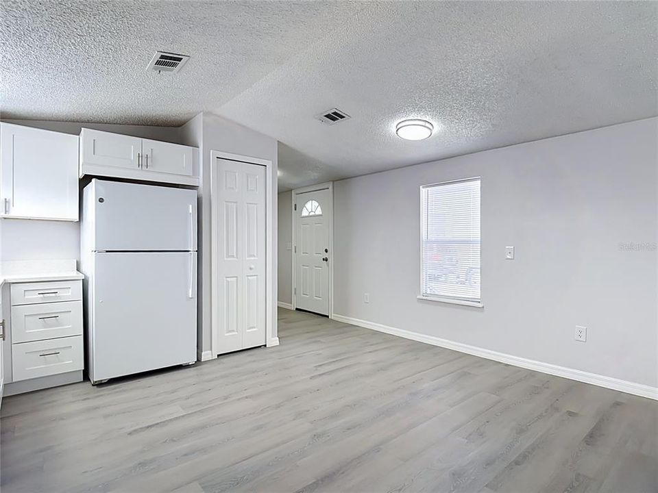En Venta: $239,000 (3 camas, 2 baños, 1140 Pies cuadrados)