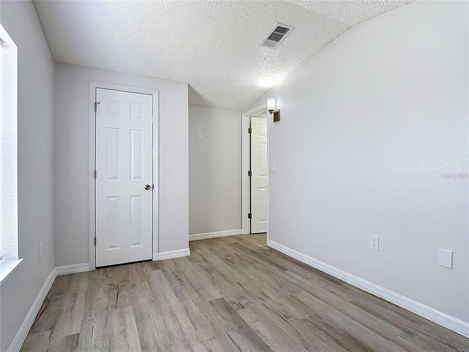 En Venta: $239,000 (3 camas, 2 baños, 1140 Pies cuadrados)