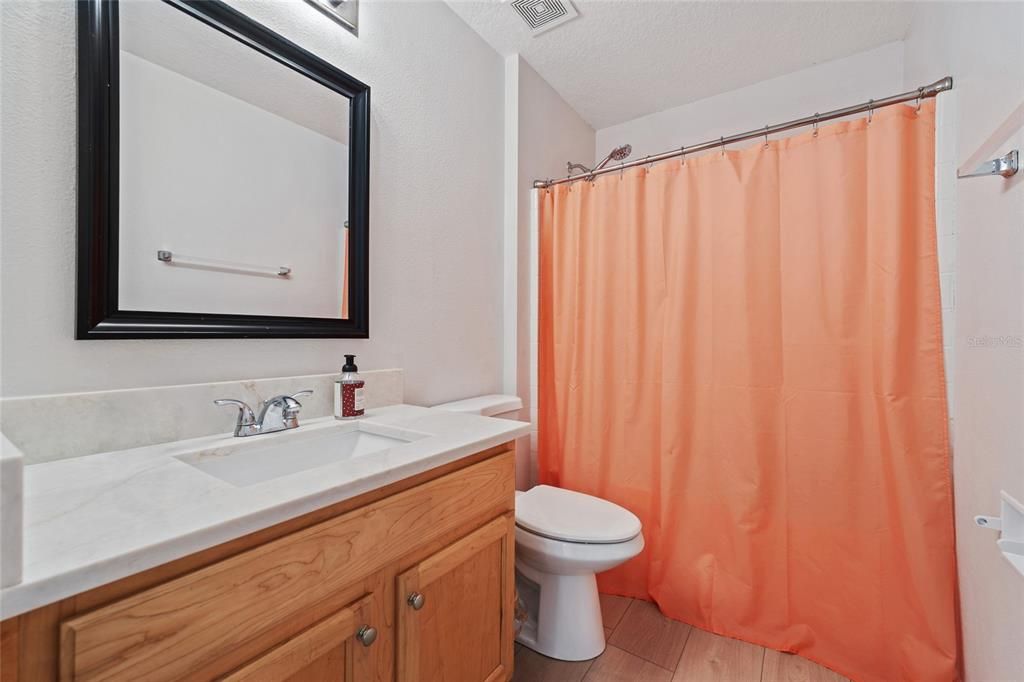 На продажу: $450,000 (4 спален, 2 ванн, 1805 Квадратных фут)