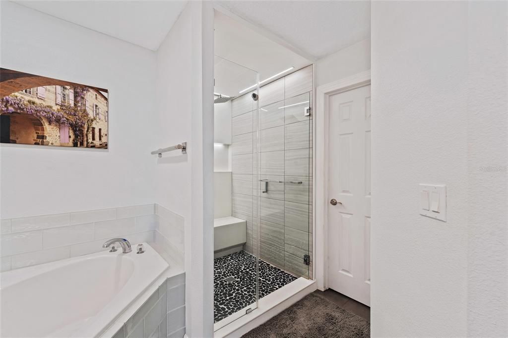 На продажу: $450,000 (4 спален, 2 ванн, 1805 Квадратных фут)